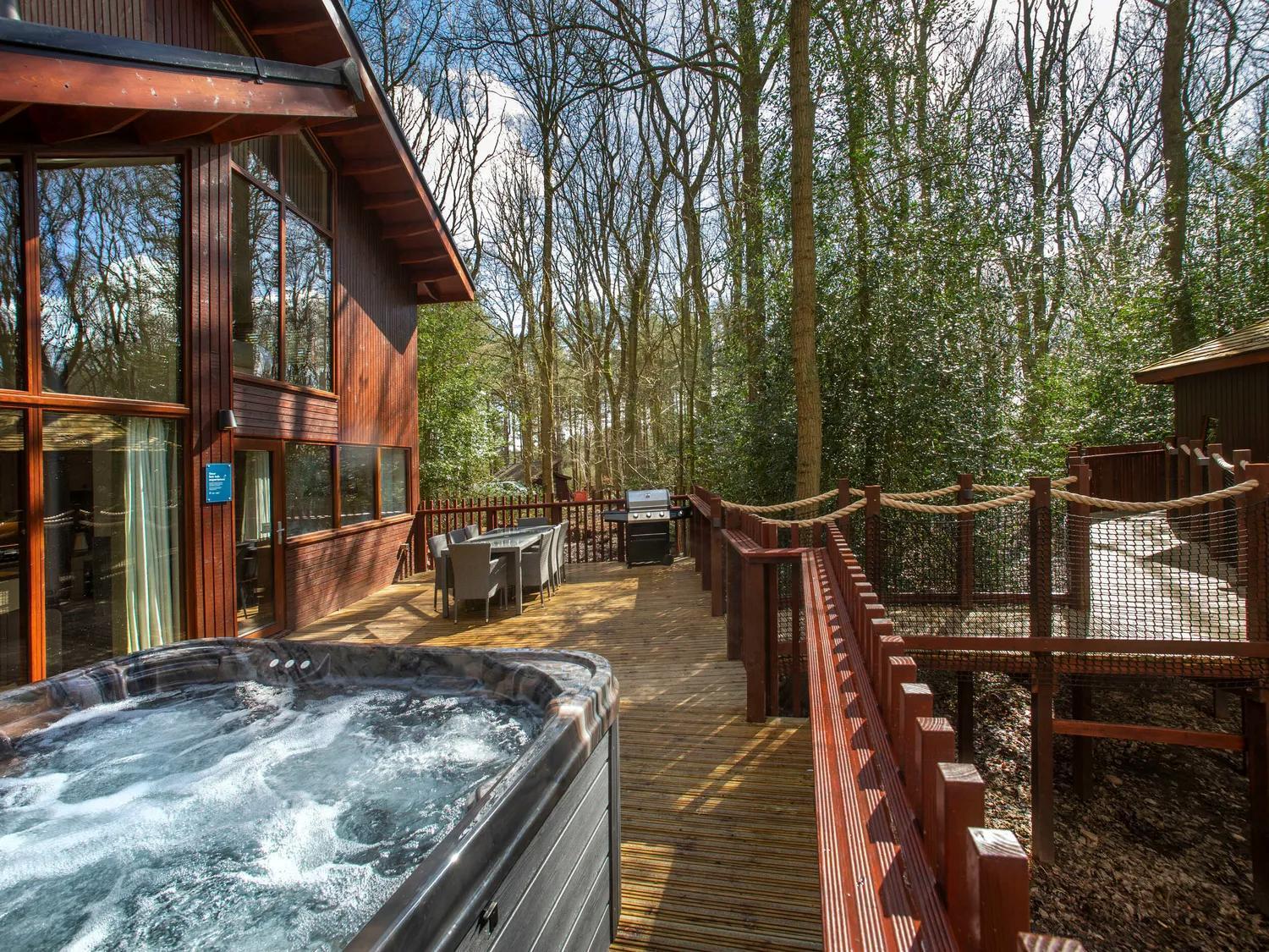 Blackwood Forest Cabins - Forest Holidays Popham エクステリア 写真
